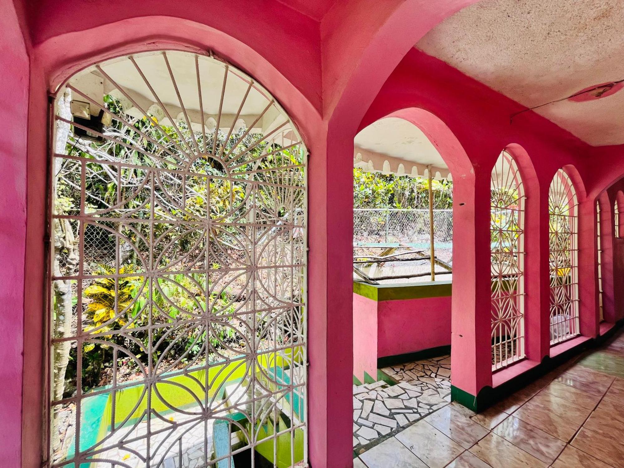 Nine Miles Cultural Hangouts&Tours Stepney Exterior foto